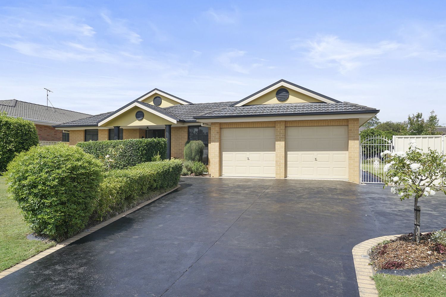 130 Somerset Drive, Thornton Property History & Address Research Domain