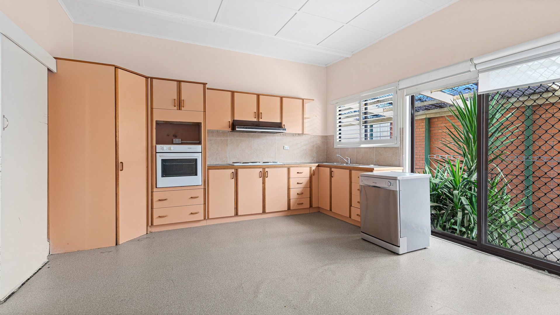 4 bedrooms House in 14a Albert Street SEBASTOPOL VIC, 3356