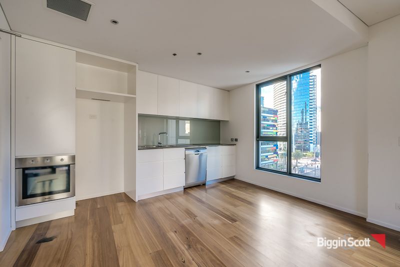 603/18 Buckley Walk, Docklands VIC 3008, Image 2