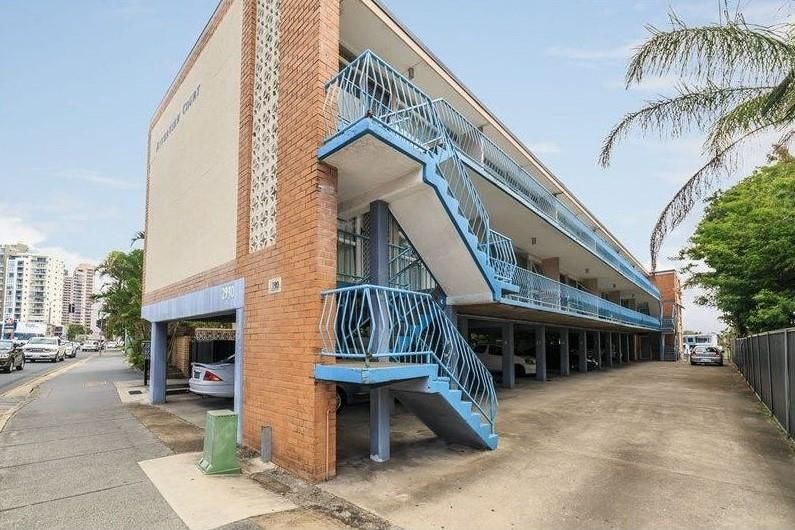 1 bedrooms Apartment / Unit / Flat in 5/2930 Gold Coast Highway SURFERS PARADISE QLD, 4217