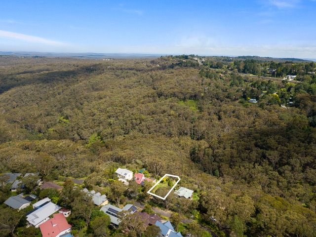23 Glenview Road, Wentworth Falls NSW 2782, Image 2
