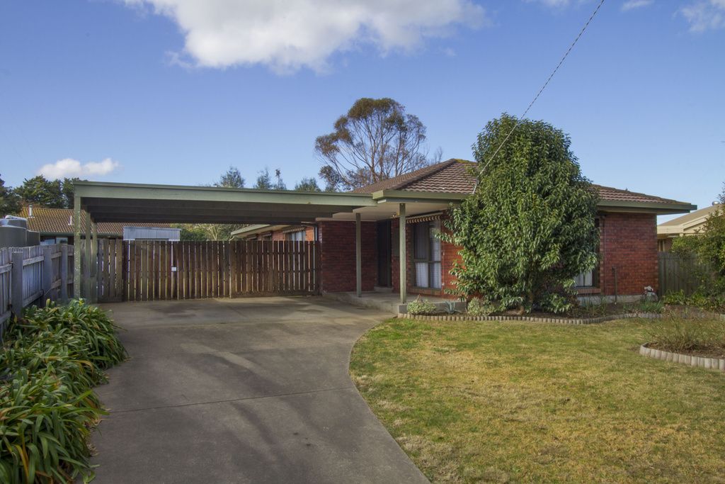 2 Bankin Court, East Bairnsdale VIC 3875, Image 0