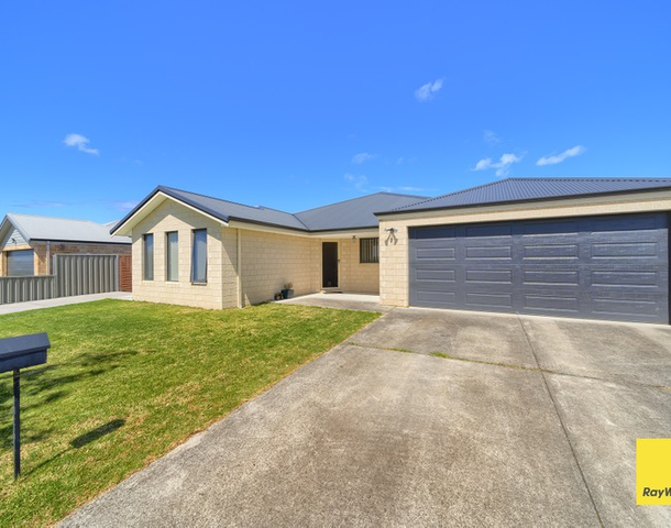 25 Kitcher Parade, Mckail WA 6330