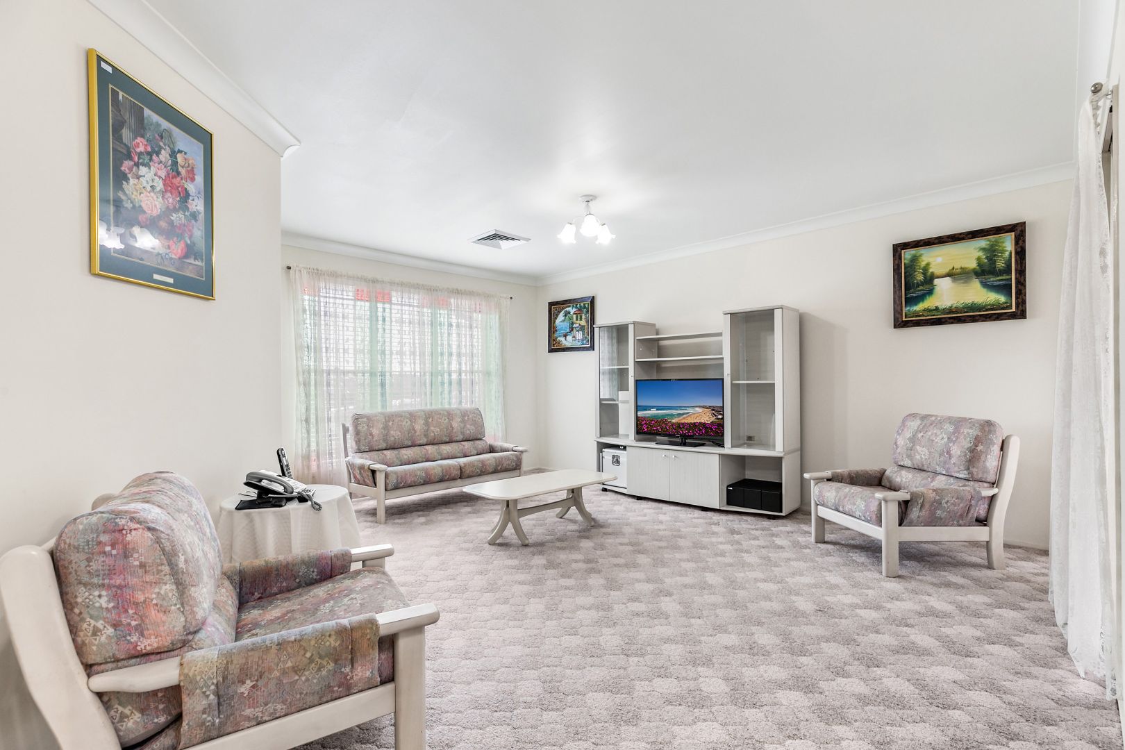 31 Agincourt Crescent, Valentine NSW 2280, Image 1