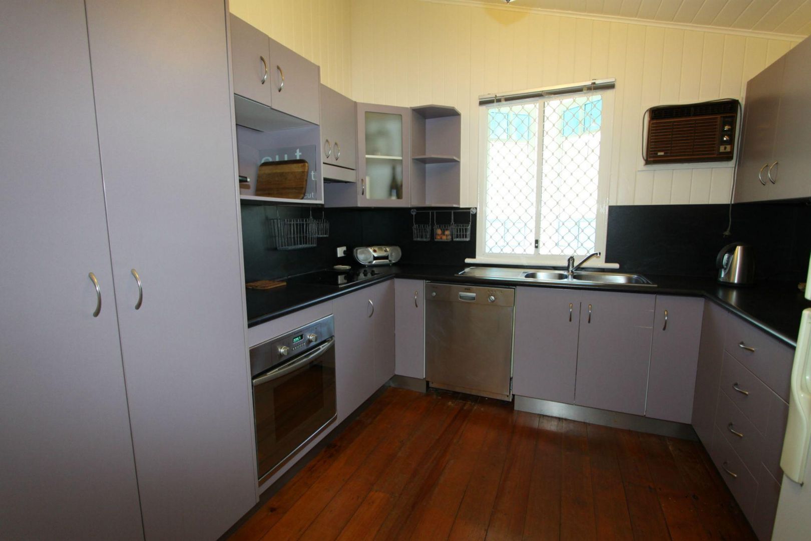 128 North Street, Wandal QLD 4700, Image 2