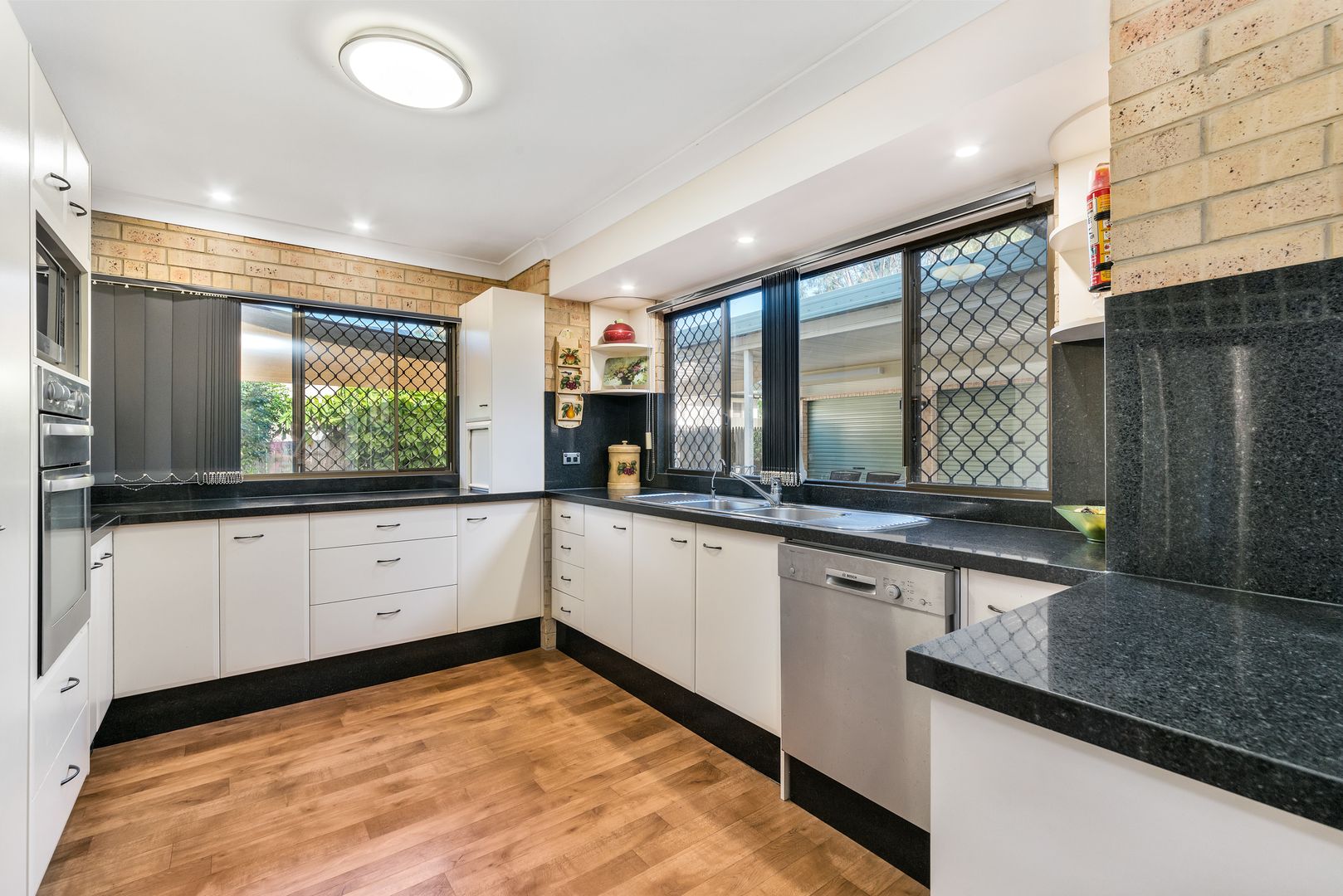 29 Esplanade, Toorbul QLD 4510, Image 2