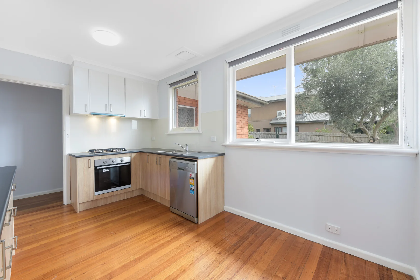Additional image 4 of 14 Poole Street, Burwood VIC 3125