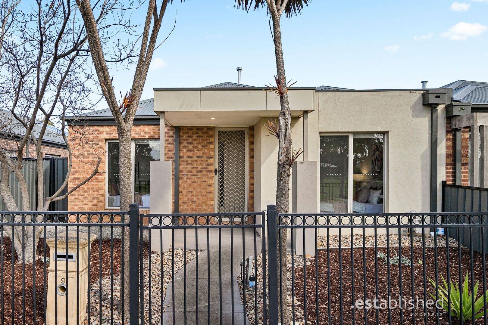 4 bedrooms House in 9 Prichard Walk POINT COOK VIC, 3030