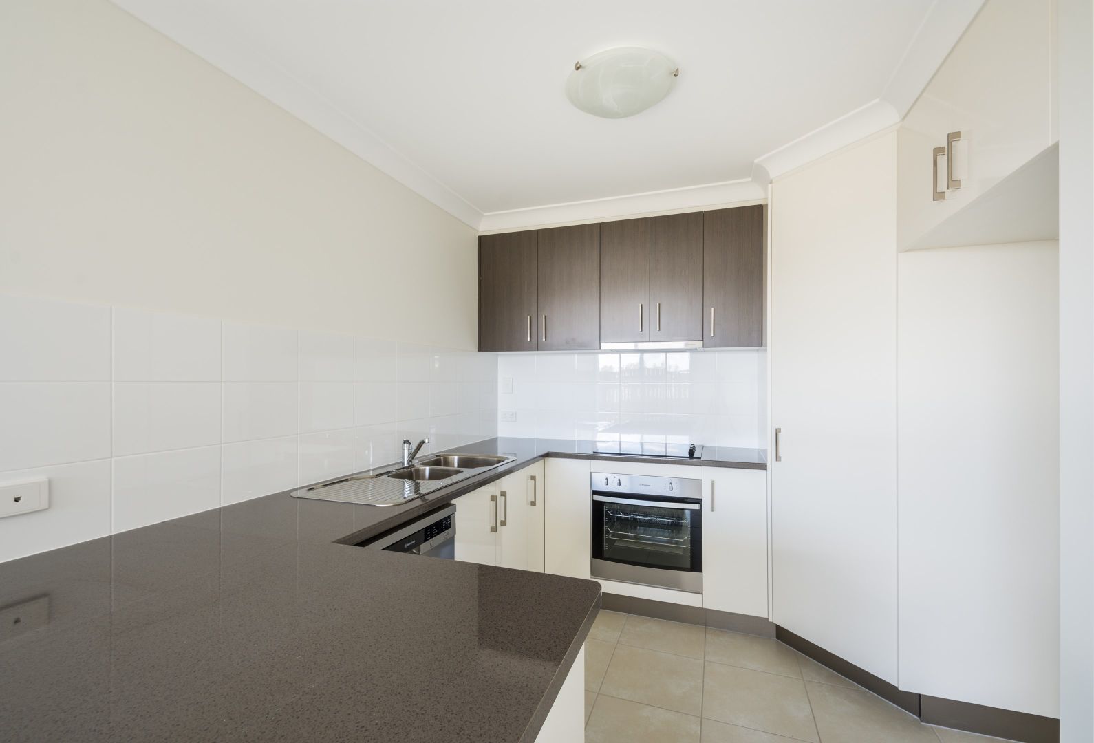 2 Templeton Court, Westbrook QLD 4350, Image 2