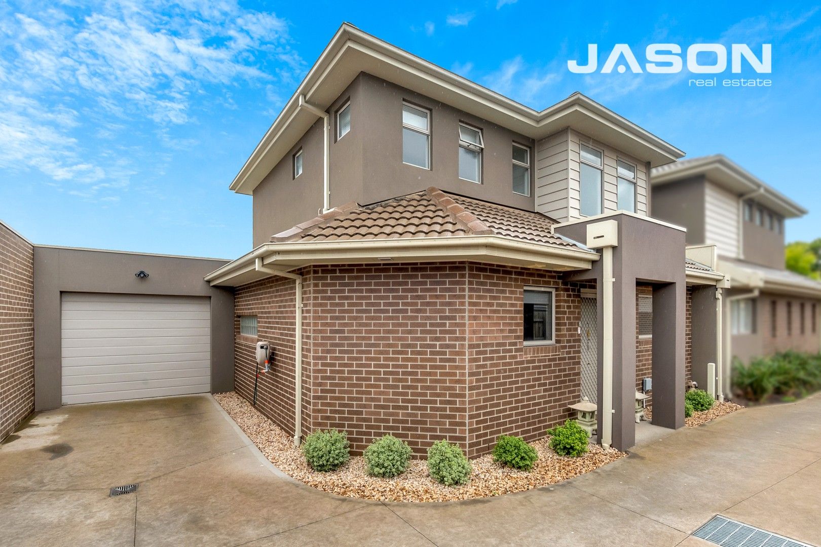 3 bedrooms Townhouse in 2/15 Banksia Grove TULLAMARINE VIC, 3043