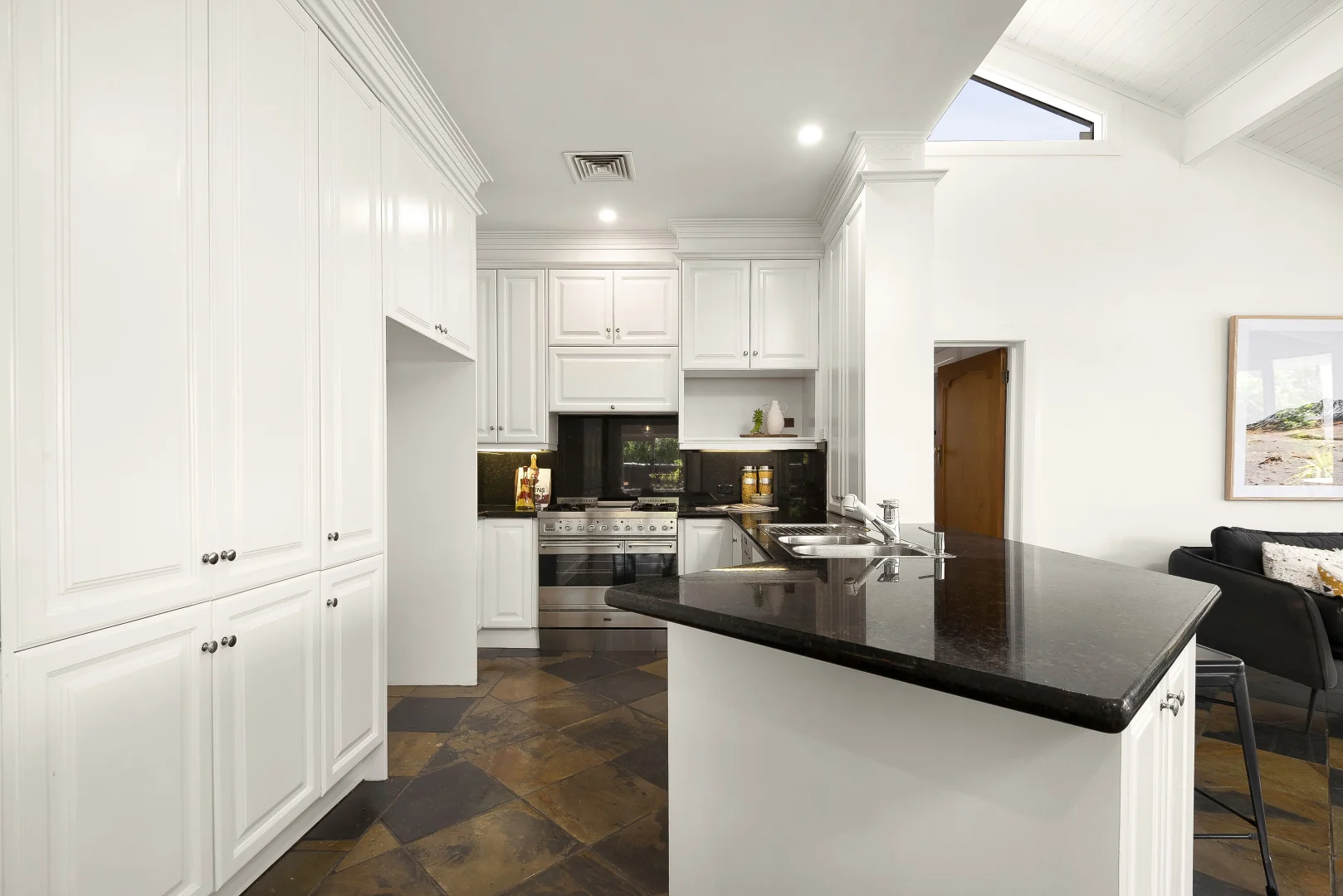 Additional image 6 of 3 Noble Avenue, Strathmore VIC 3041