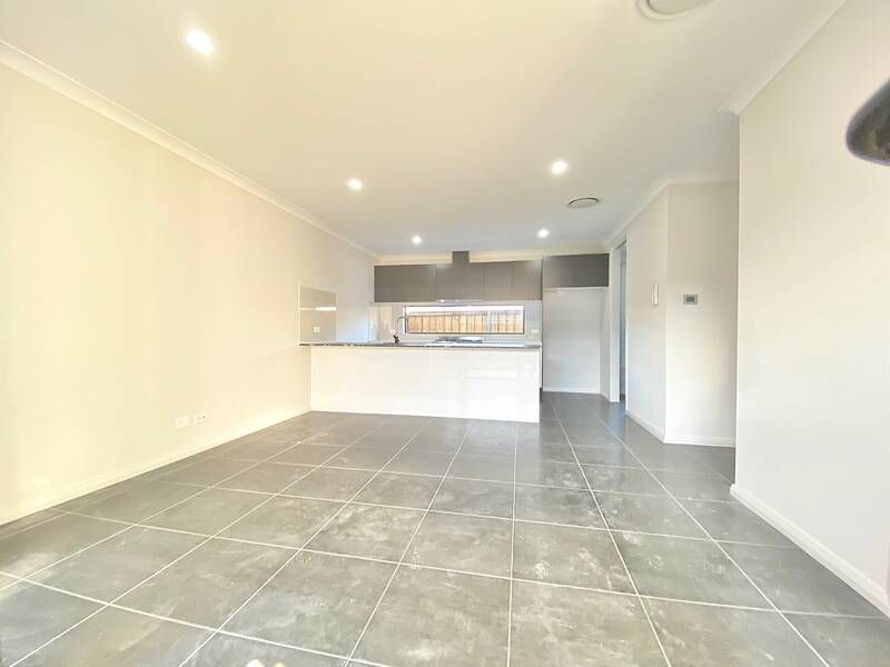 2 Courtney Loop, Oran Park NSW 2570, Image 1