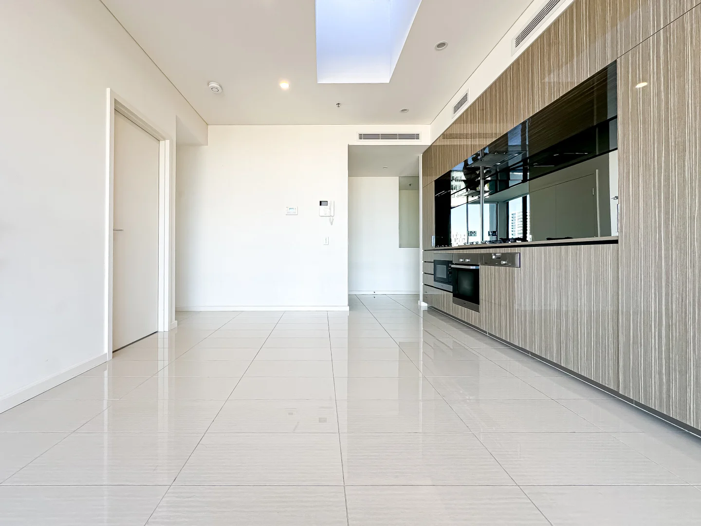 Additional image 3 of 1009/1 Hutchinson Walk, Zetland NSW 2017