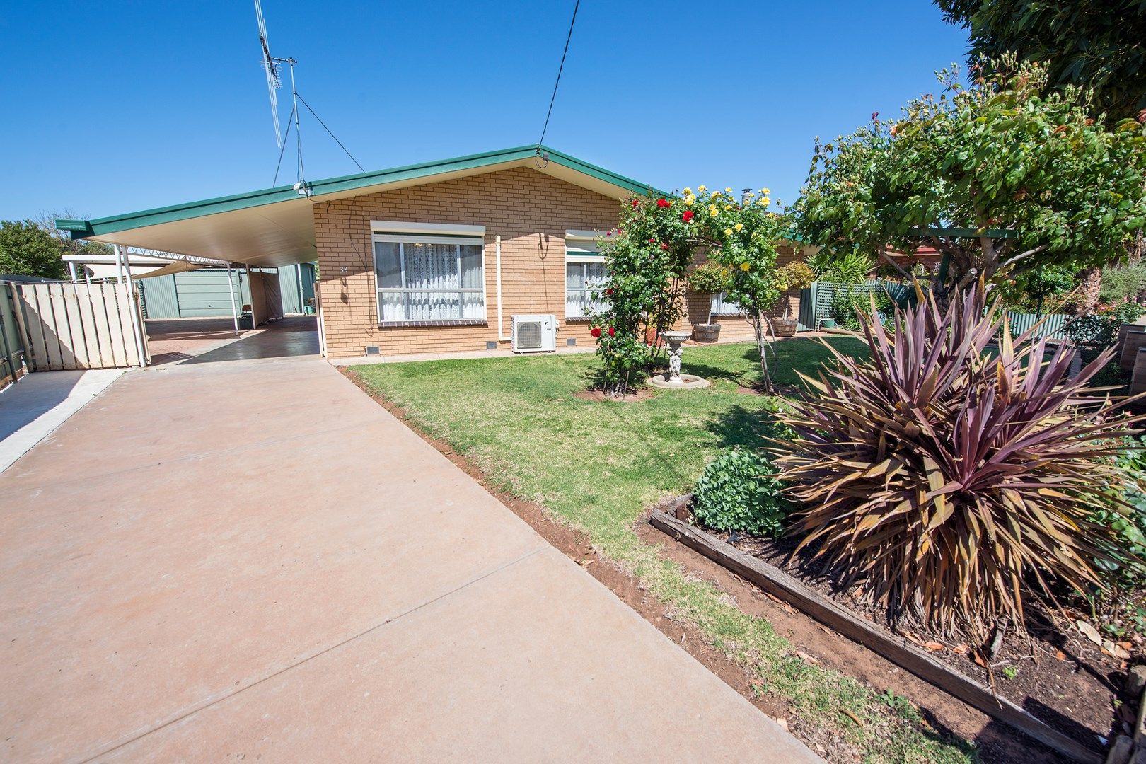 33 Donnington Street, Swan Hill VIC 3585, Image 0