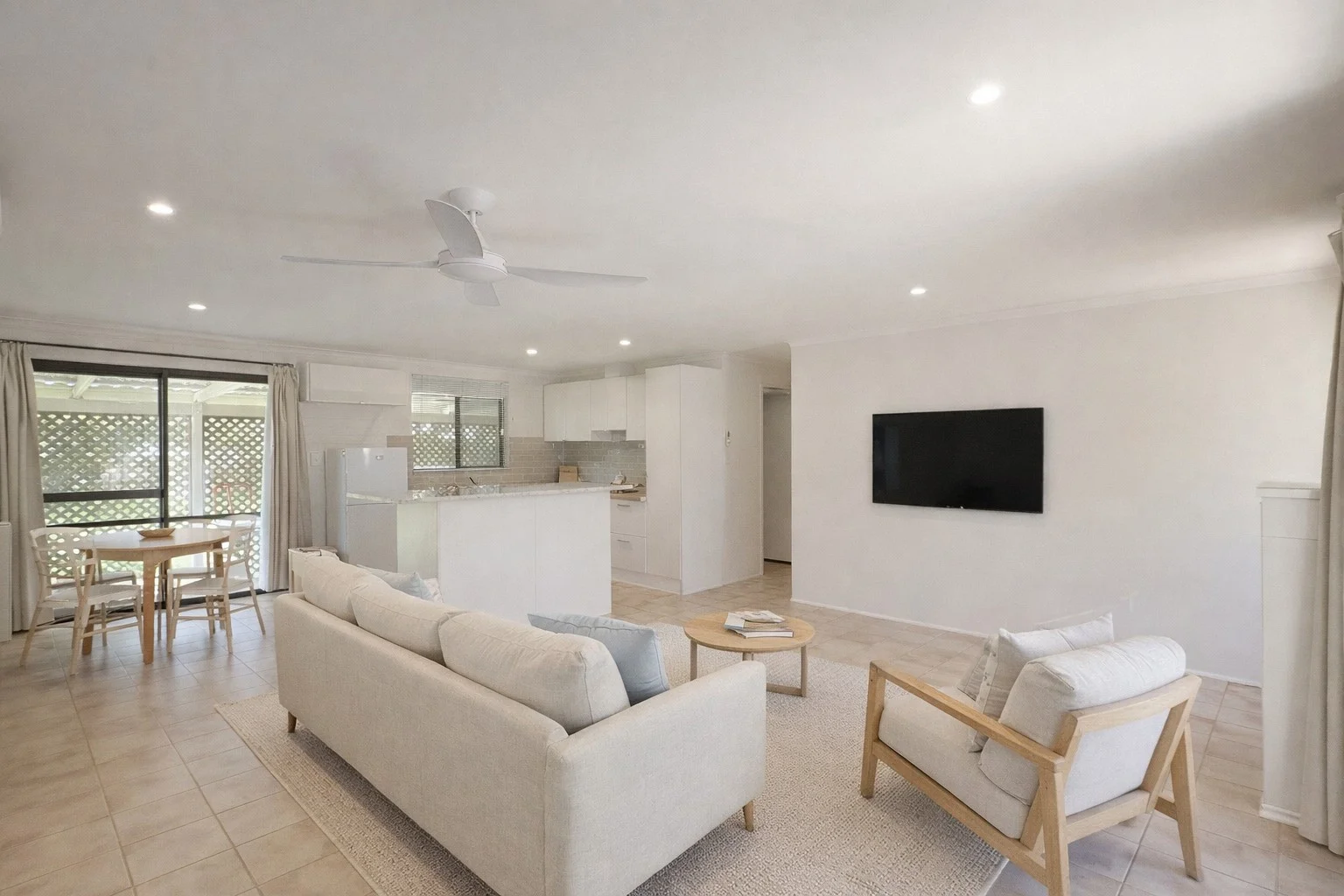 28 Wollomia Way, Sunrise Beach QLD 4567