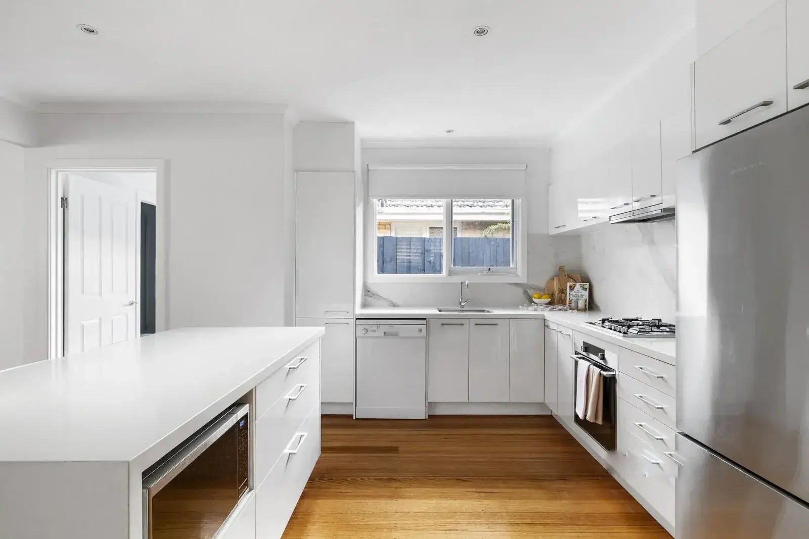 Additional image 4 of 384A Mckinnon Road, Bentleigh East VIC 3165