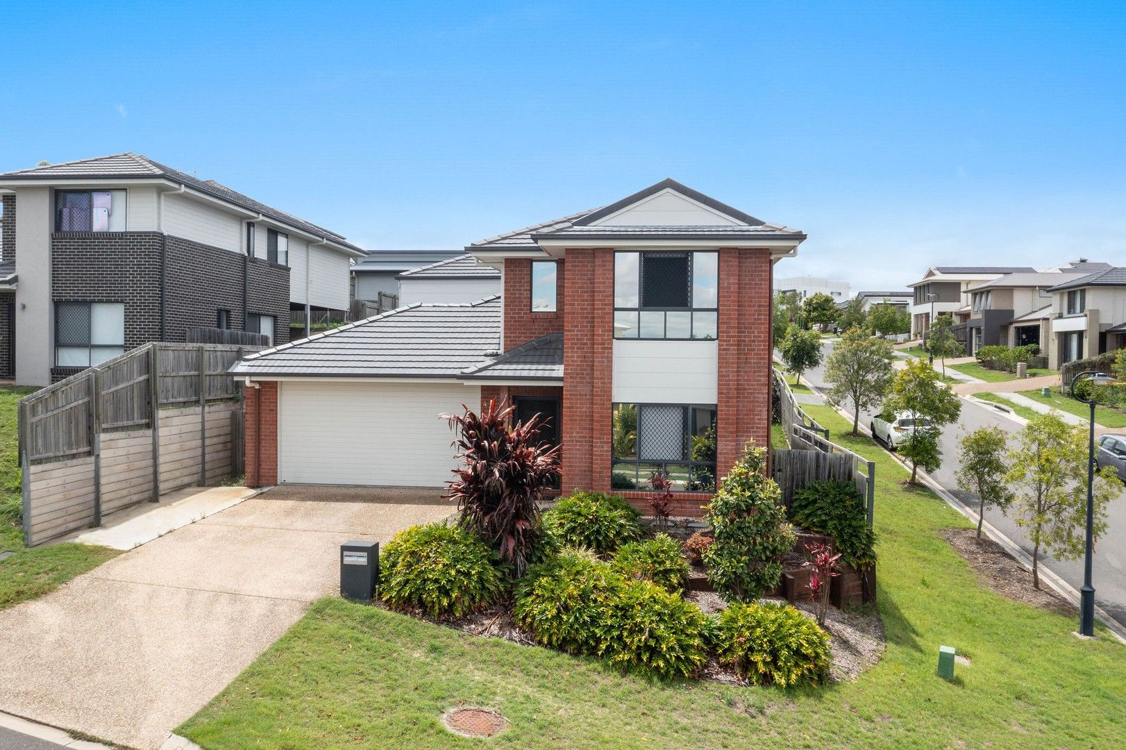 17 Capricorn Crescent, Springfield Lakes QLD 4300 Domain