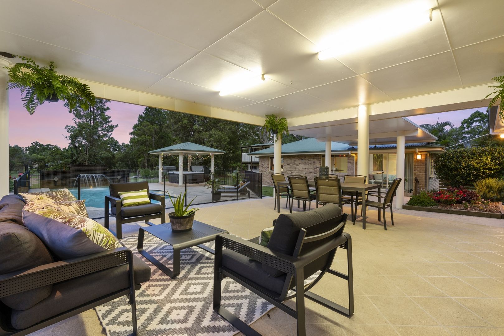 152 Riflebird Drive, Upper Caboolture QLD 4510, Image 2