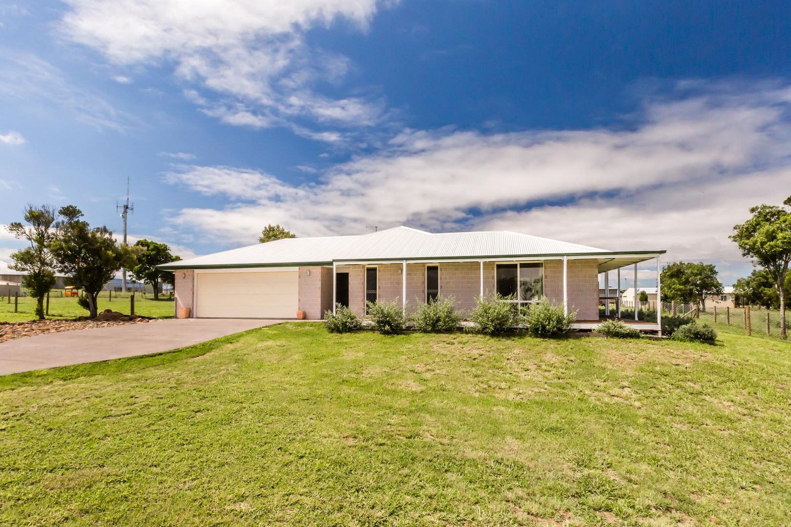 22 Hilltop Drive, Gowrie Junction QLD 4352, Image 1