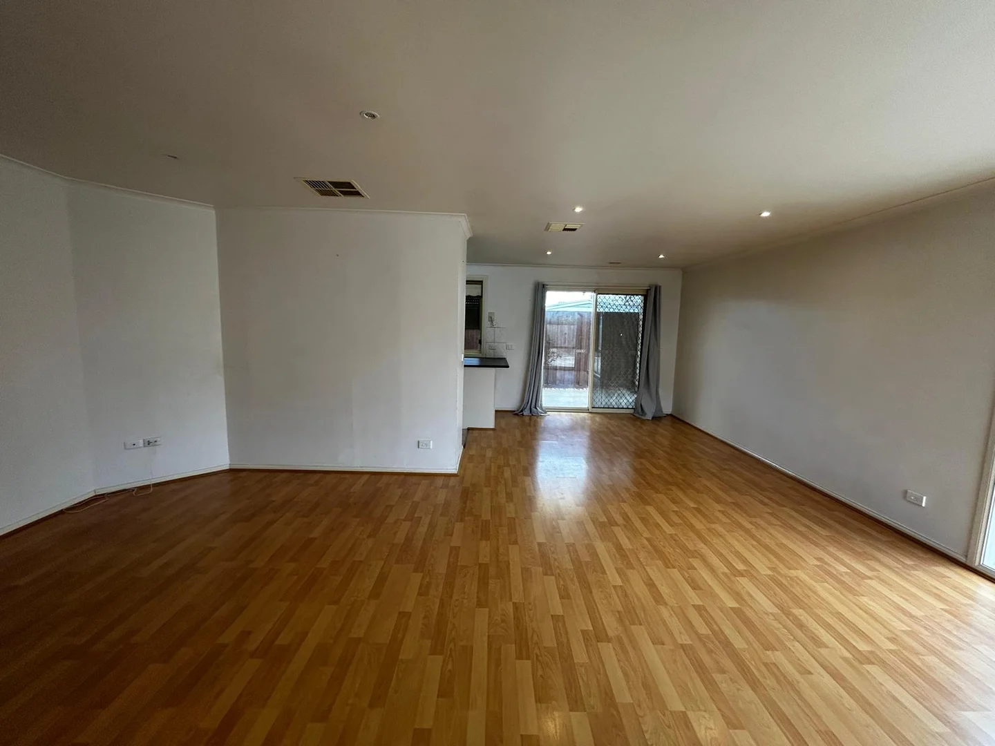 Additional image 2 of 3/6-8 STRABANE WAY, Hampton Park VIC 3976