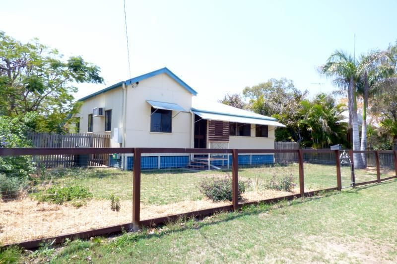 4 bedrooms House in 100 Kariboe Street BILOELA QLD, 4715