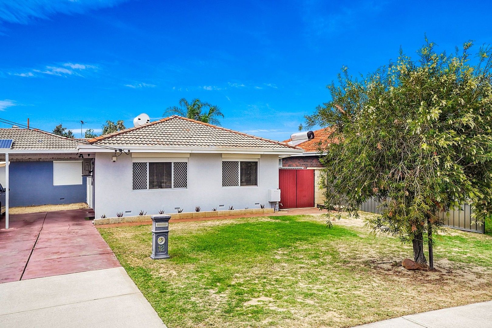 3 bedrooms House in 12 McCulum Street STIRLING WA, 6021
