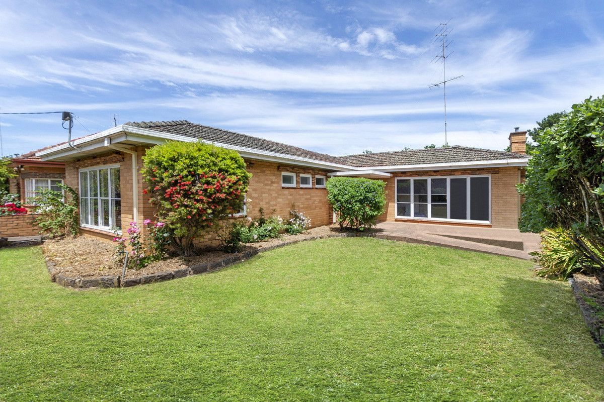 13 Carmichael Street, Hamilton VIC 3300, Image 0