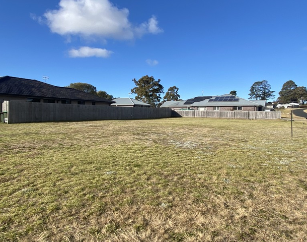 24 Claret Ash Drive, Guyra NSW 2365