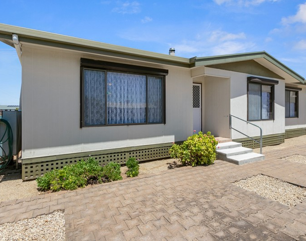 1 Barton Road, Tiddy Widdy Beach SA 5571