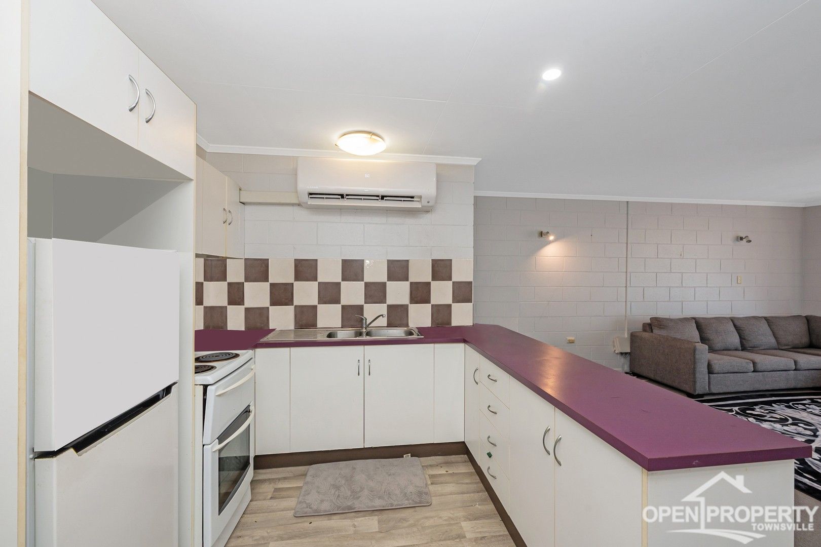 Unit 6/7 Ackers St, Hermit Park QLD 4812, Image 1