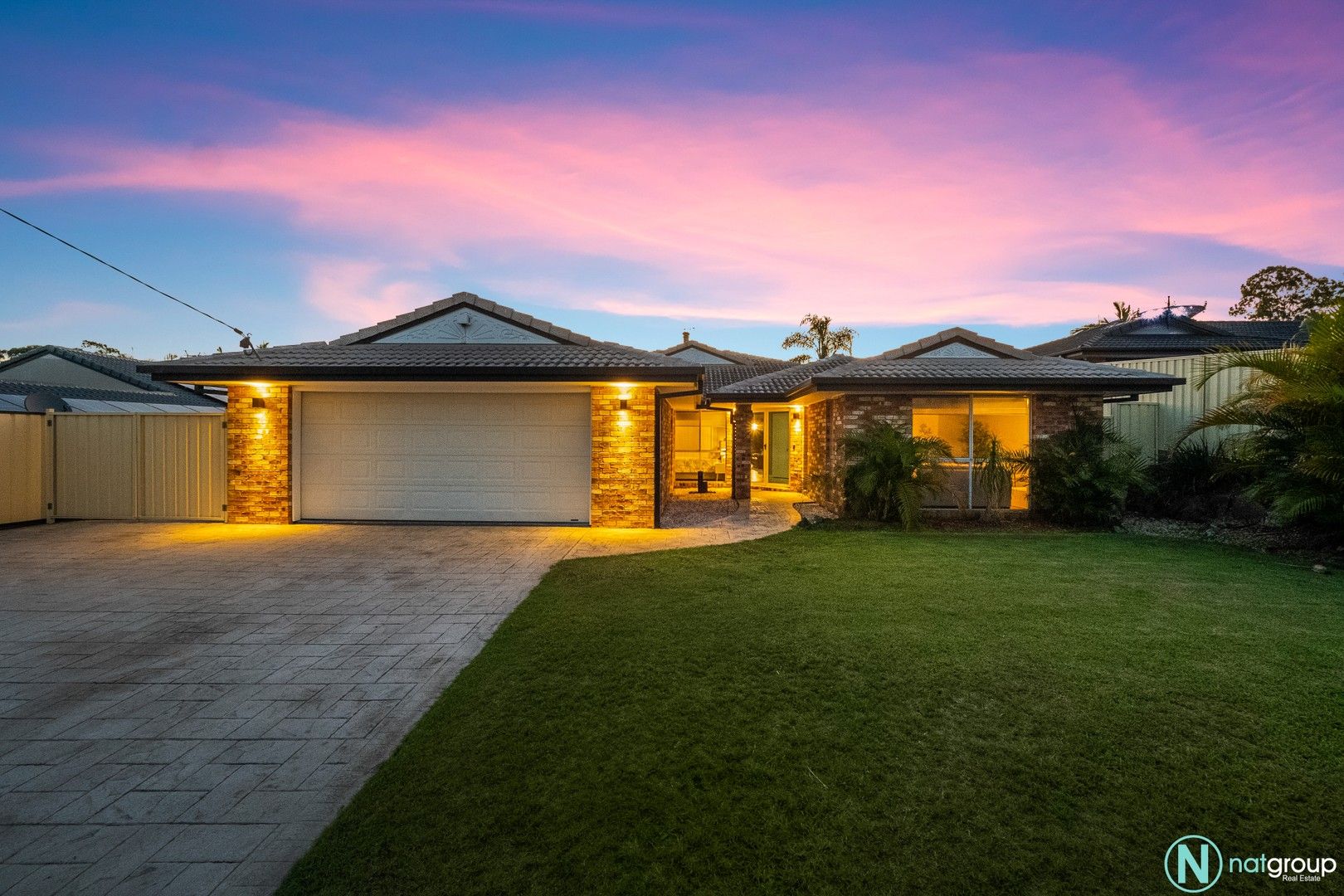 4 bedrooms House in 16 Frankenia Court REGENTS PARK QLD, 4118