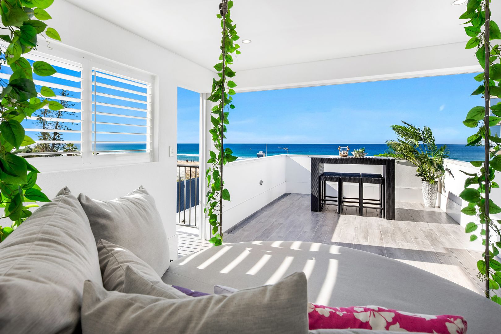 1289 Gold Coast Highway Palm Beach Qld 4221 Domain
