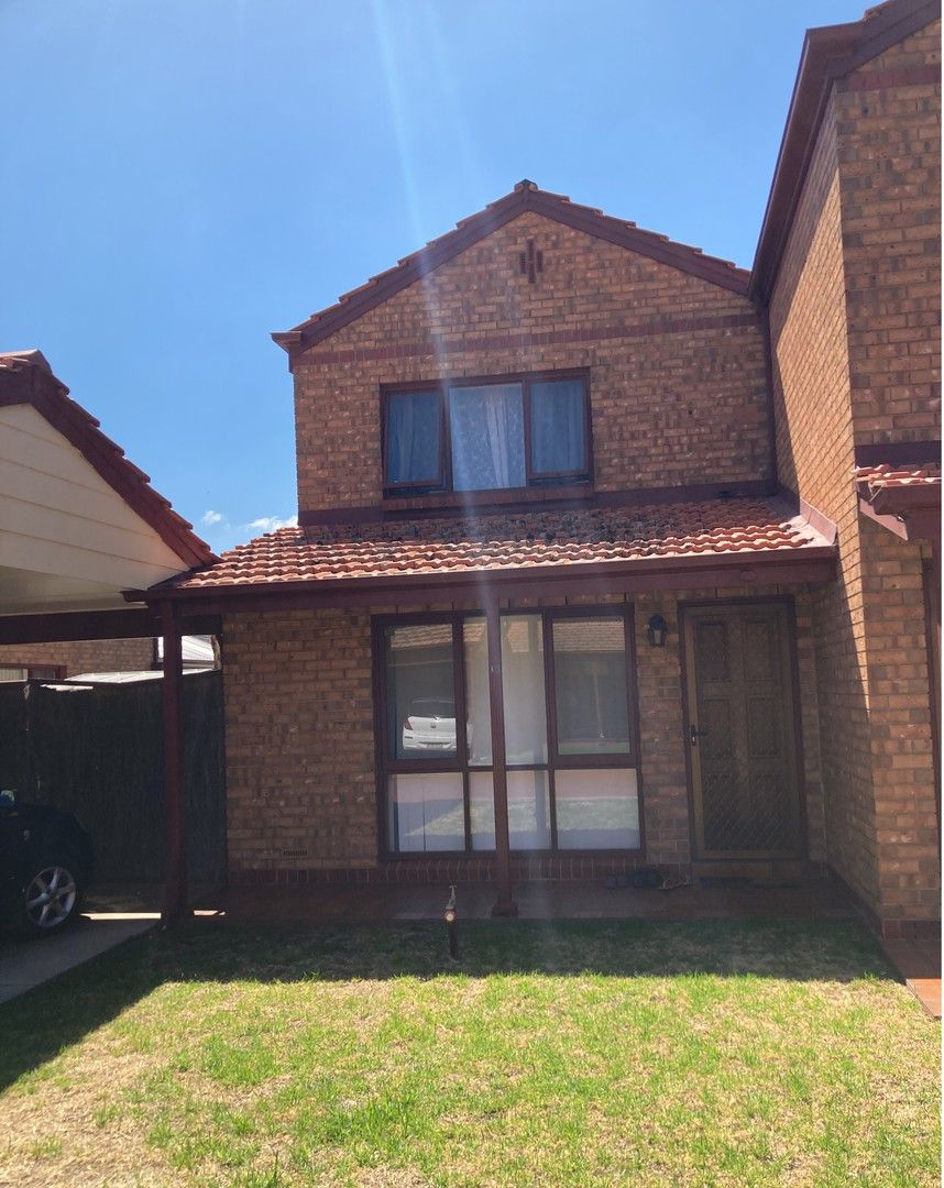 2 bedrooms Townhouse in 15/166 Trimmer Parade SEATON SA, 5023