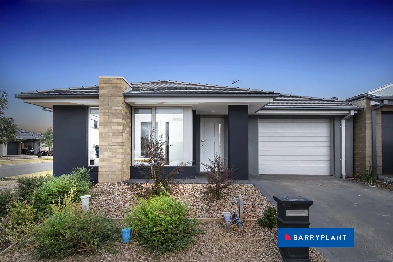 10 Nagar Street, Thornhill Park VIC 3335, Image 0