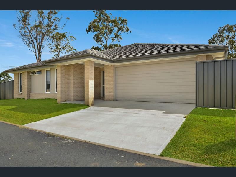 2/5 Caitlin Darcy Parkway, Port Macquarie NSW 2444, Image 0