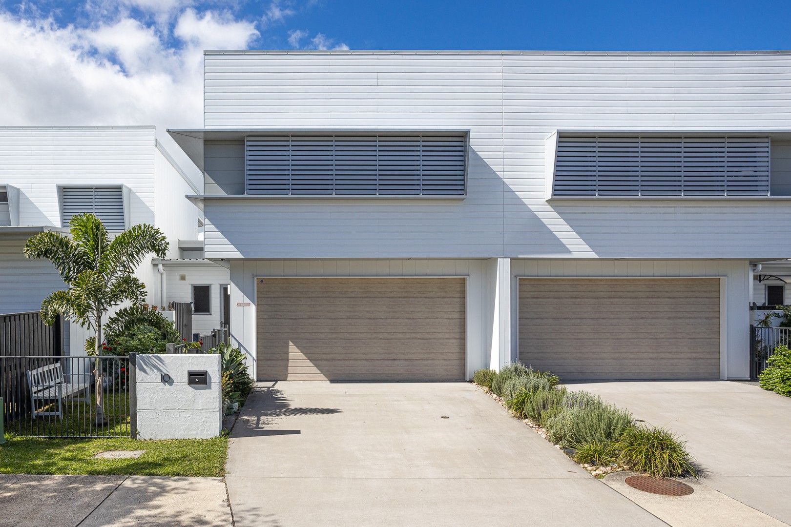 10 Captain Avenue, Newport QLD 4020, Image 0