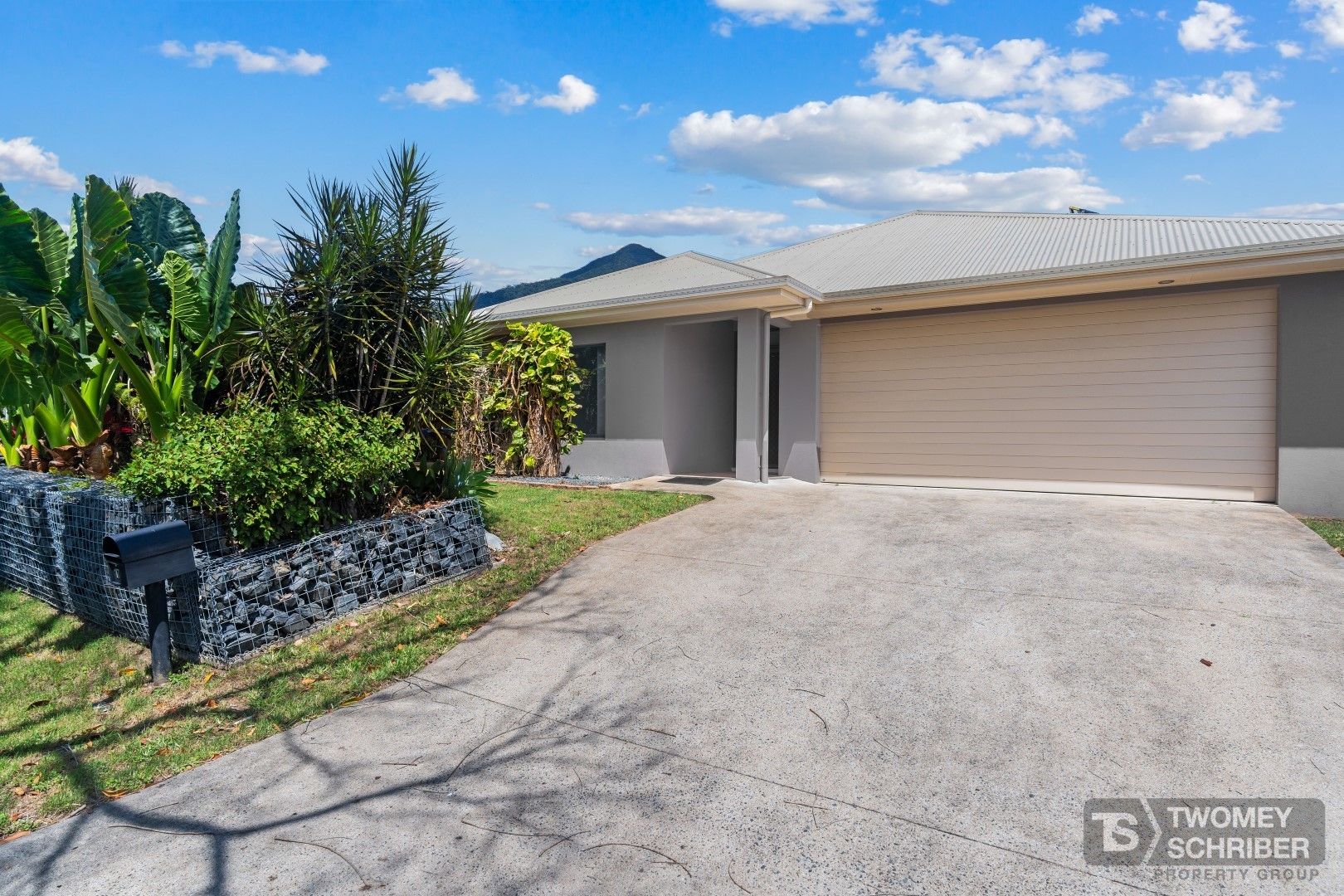 4 bedrooms House in 17 Banville Street EDMONTON QLD, 4869