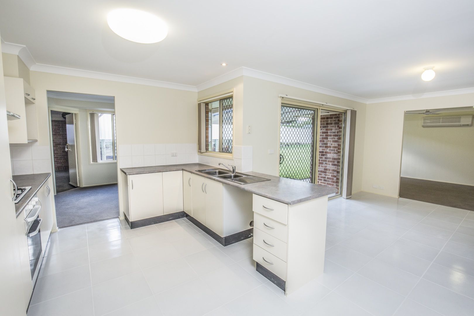 15 Leinster Circuit, Ashtonfield NSW 2323, Image 2