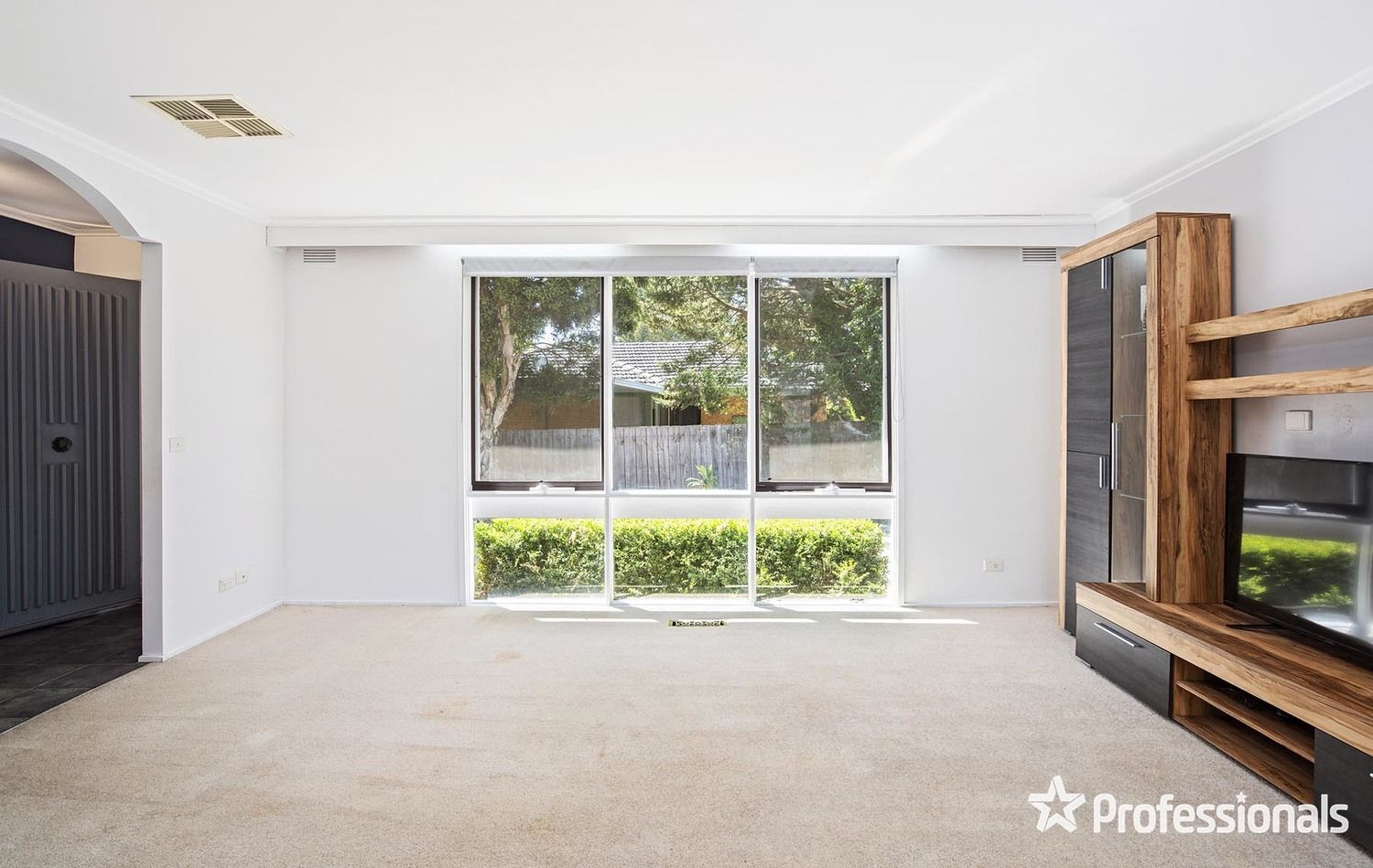 22 Fintona Court, Coldstream VIC 3770, Image 2