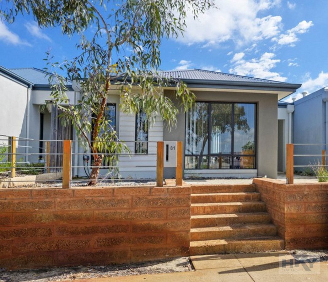 3 bedrooms House in 81 Banrock Drive ELLENBROOK WA, 6069