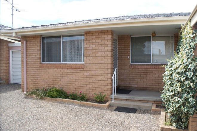 Picture of 2/82 Belmore St, WEST TAMWORTH NSW 2340