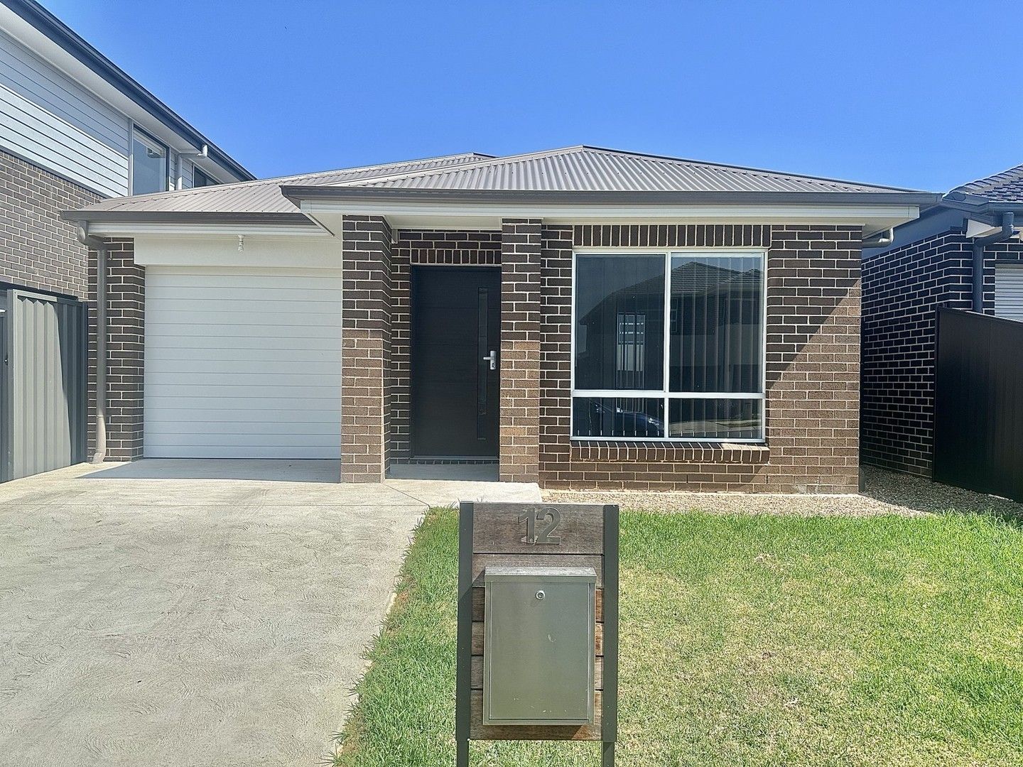 12 Berridale Street, Gregory Hills NSW 2557 House For Rent 670