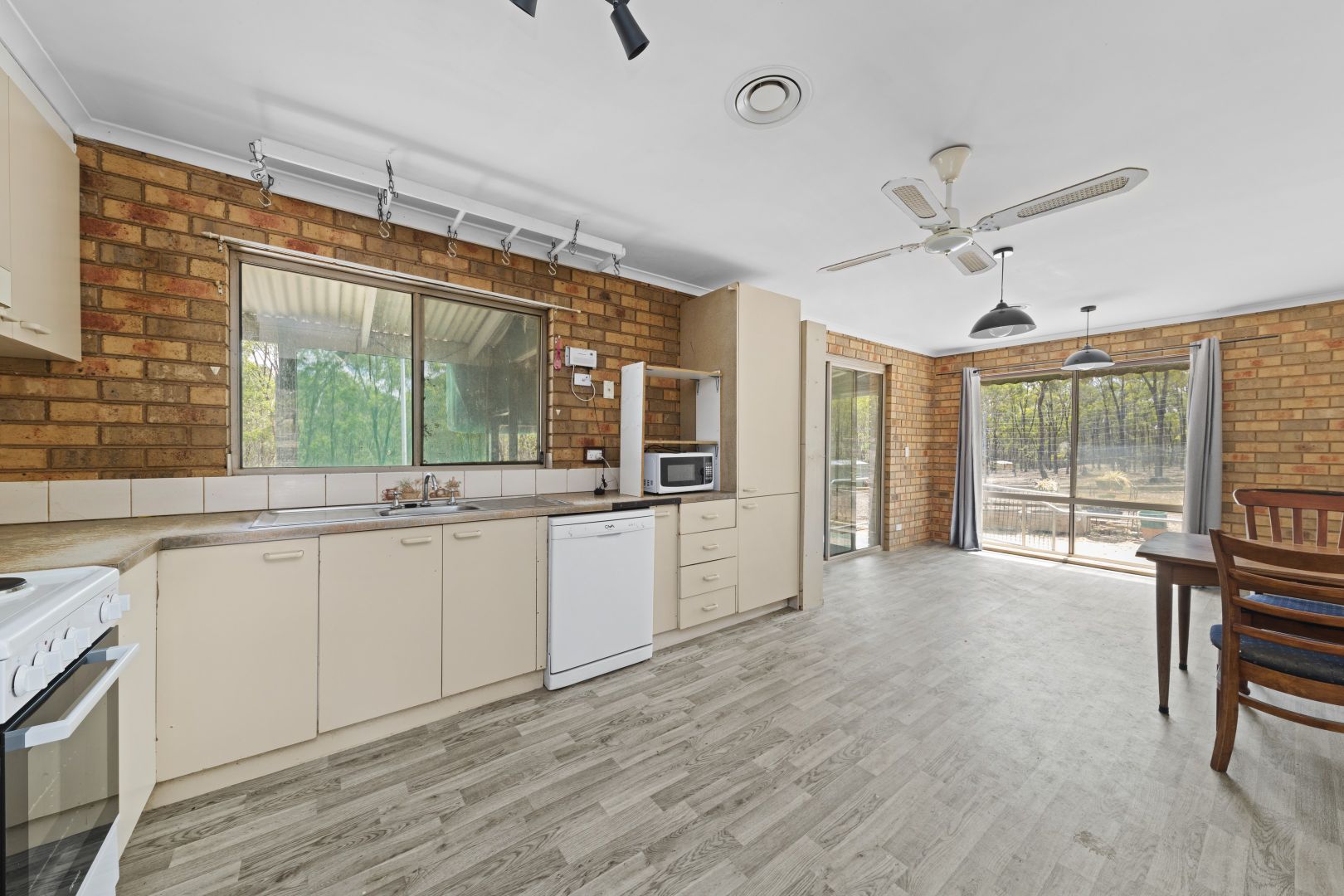 320 Dealba Road, Heathcote VIC 3523 House For Rent 420 Domain