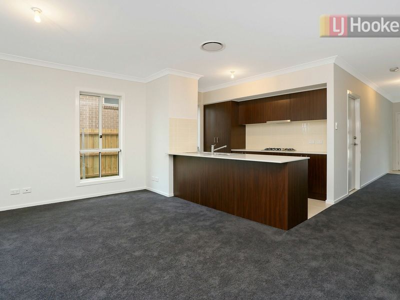 7 Agnew Close, Kellyville NSW 2155, Image 1