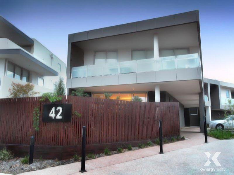 2 bedrooms Apartment / Unit / Flat in 3/42 Eucalyptus Drive MAIDSTONE VIC, 3012