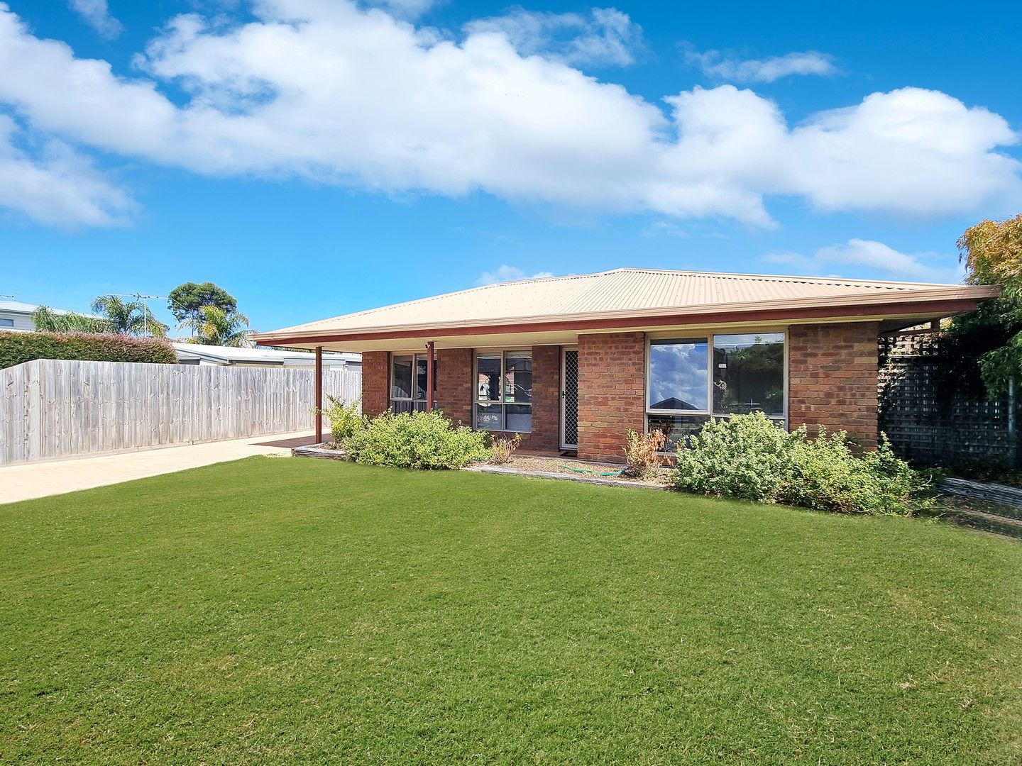 3 bedrooms House in 10 Loch Ard Drive TORQUAY VIC, 3228