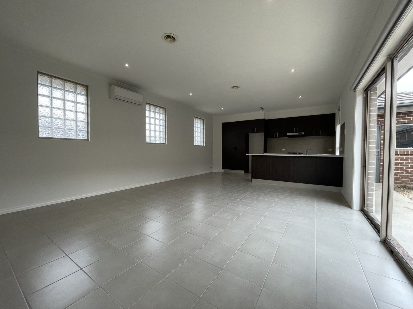 3 bedrooms Apartment / Unit / Flat in 1/79 May Avenue ALTONA MEADOWS VIC, 3028