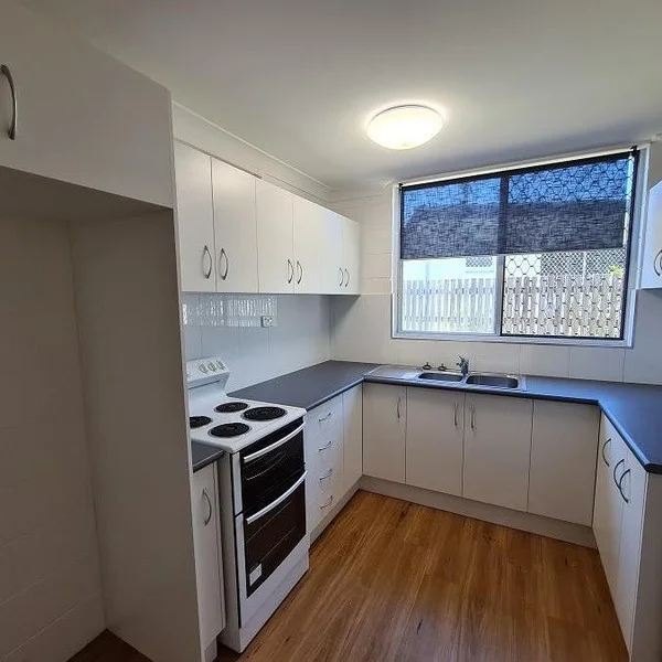 Additional image 6 of 2/32 Carr Street, Hermit Park QLD 4812