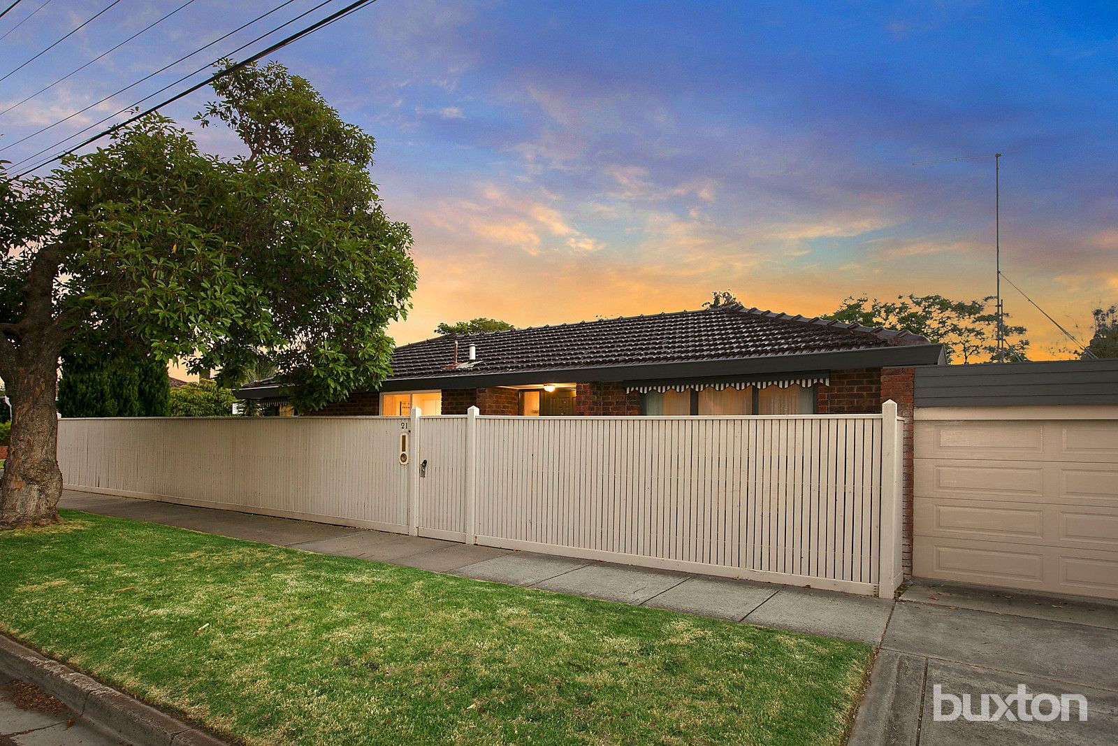 21 Charlton Street, Bentleigh VIC 3204, Image 2