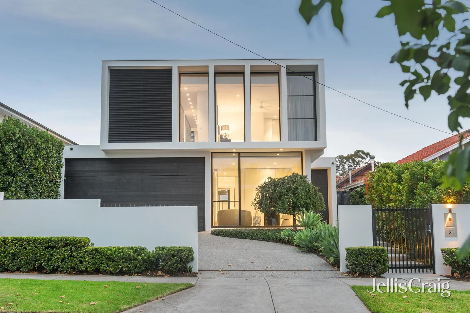 21 Erica Avenue, Glen Iris VIC 3146